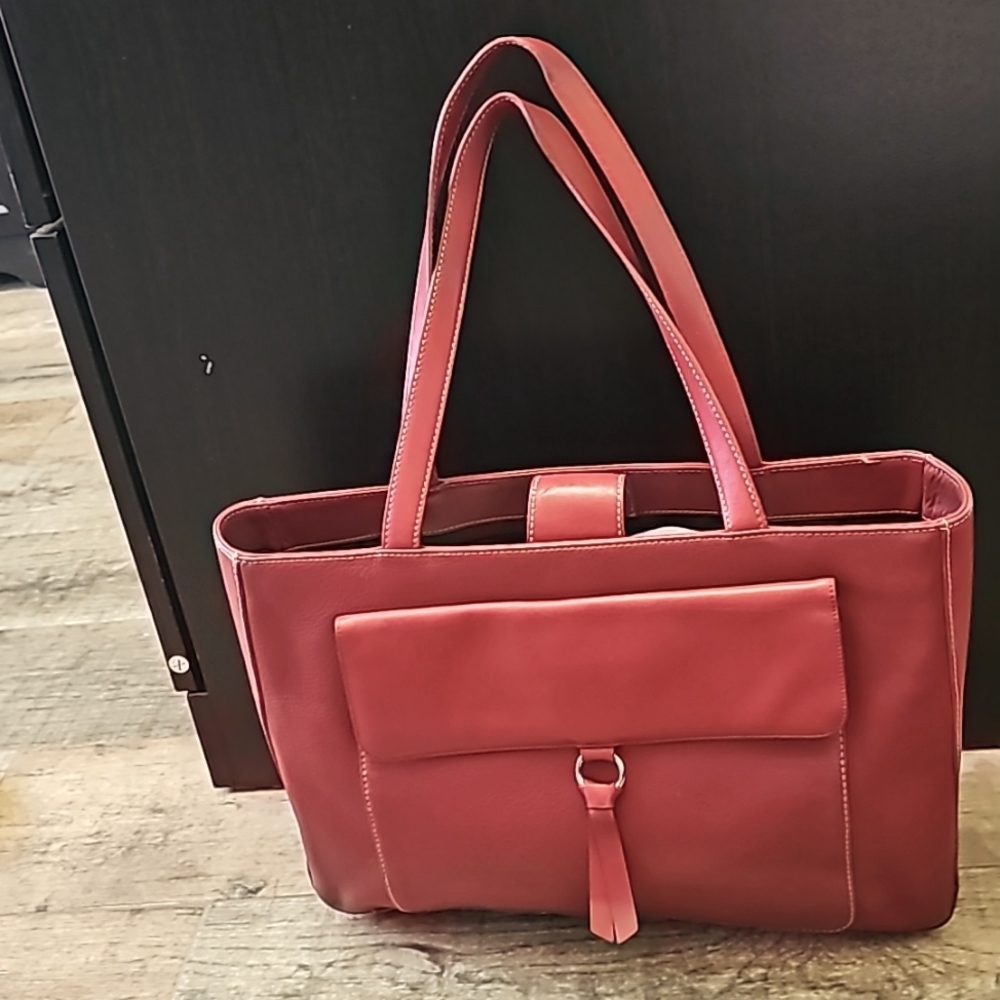 Red leather Ann Taylor Purse